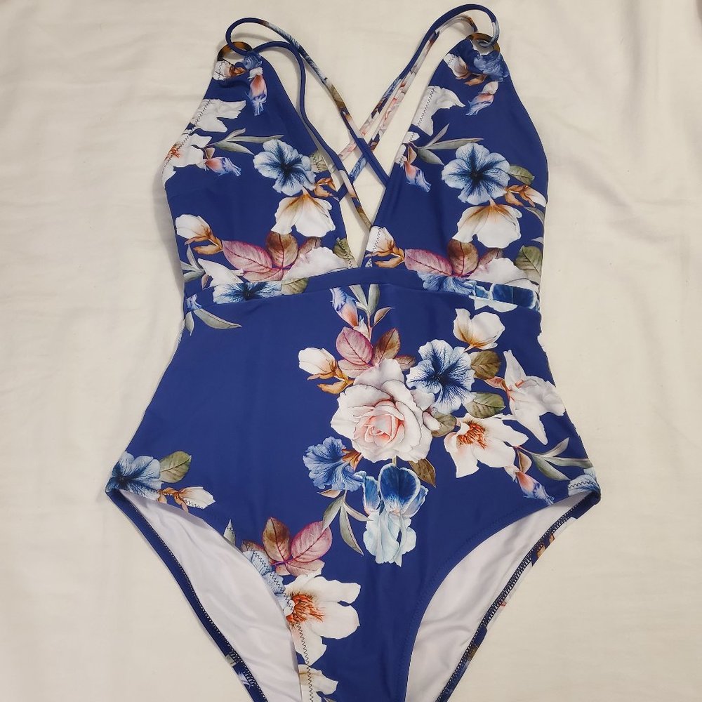 Cupshe Blue Floral One Piece